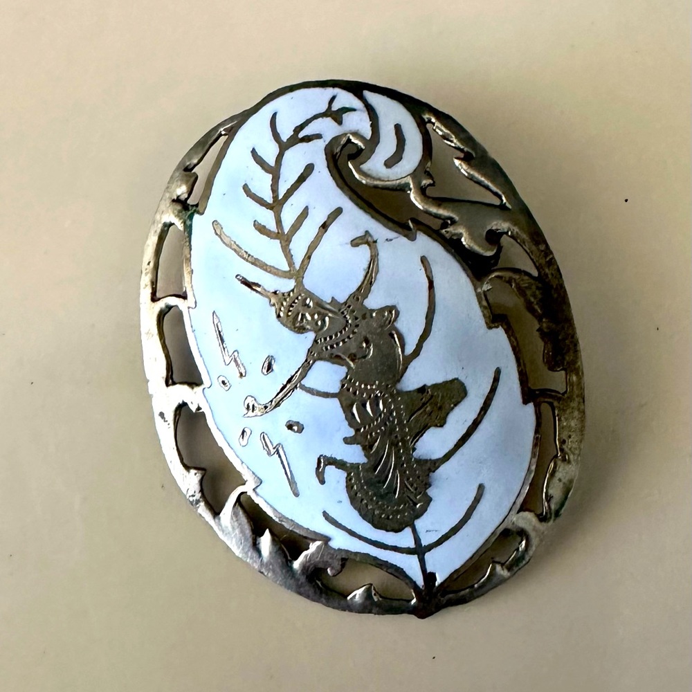 Mid Century Vintage Siam Sterling Silver Niello Enamel Thai Brooch Pendant White